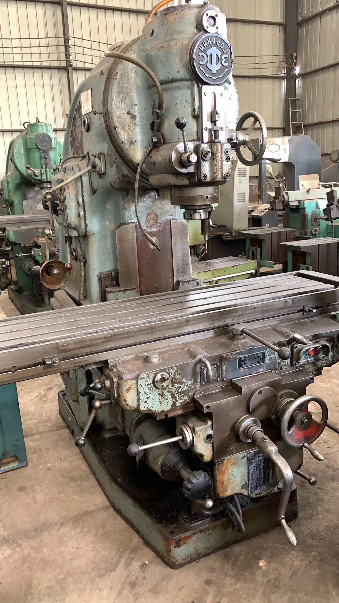 处理二手机床车床俄罗斯立式铣床53k