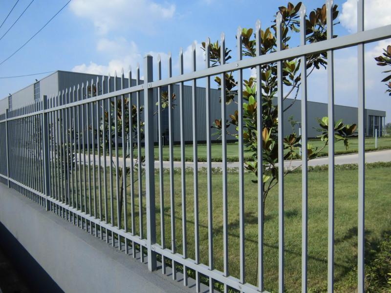 公园河道隔离锌钢护栏 工业园区围栏 小区围墙栅栏锌钢护栏