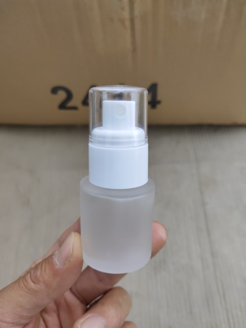 50ml蒙沙乳液喷雾瓶圆柱形20牙口细雾玻璃瓶旅行化妆品分装空瓶子