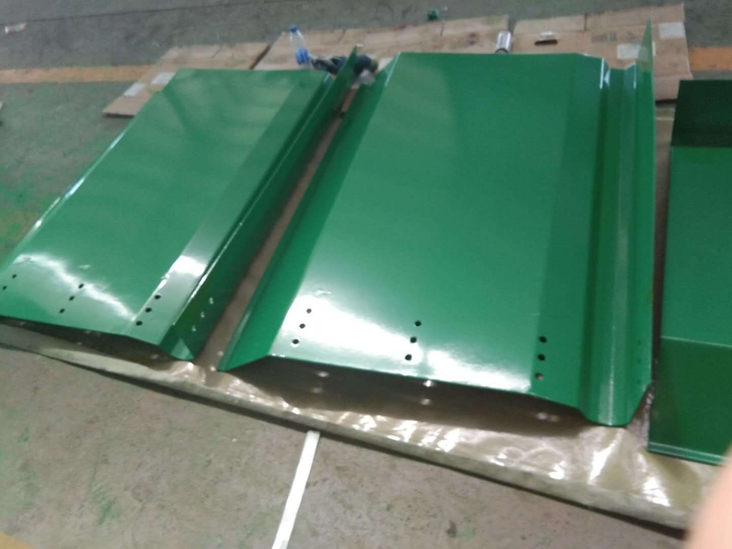 永铭伸缩缝桥梁钢遮板防撞栏201不锈钢钢折板护栏防撞遮挡板厂