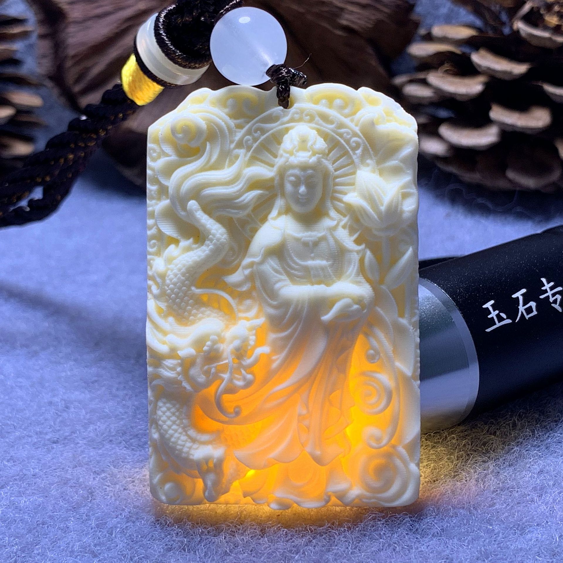 专供地摊货源 象牙果461吊牌 雕刻降龙观音挂件 创意车挂吊坠饰品