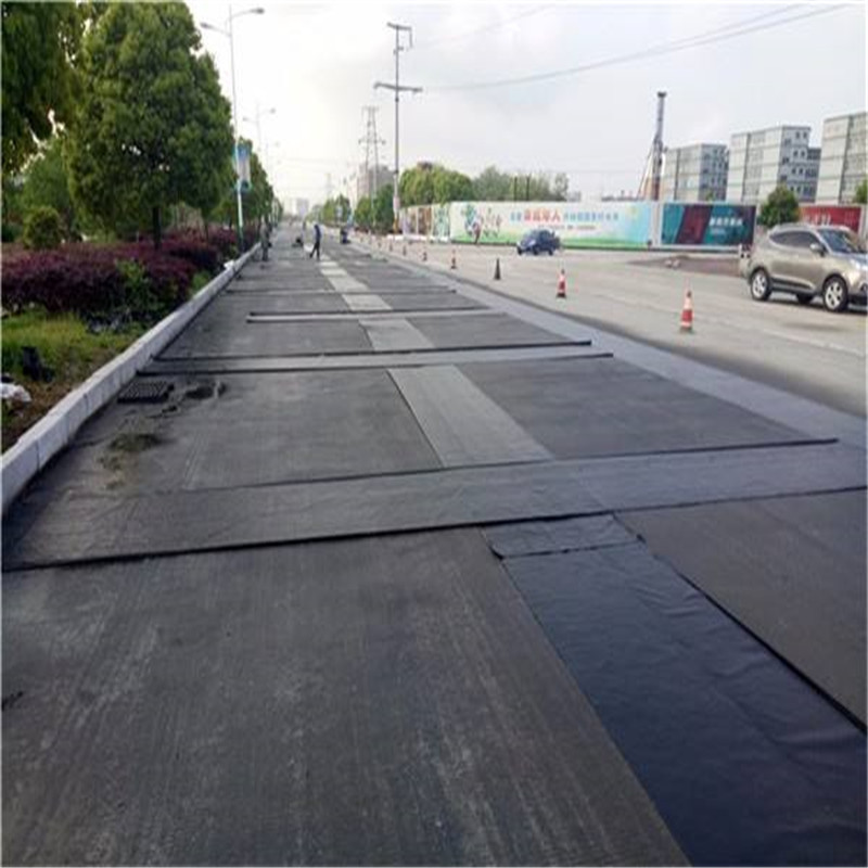 沥青混凝土路面裂缝维修道路加宽抗裂贴公路养护楼顶防水防裂贴