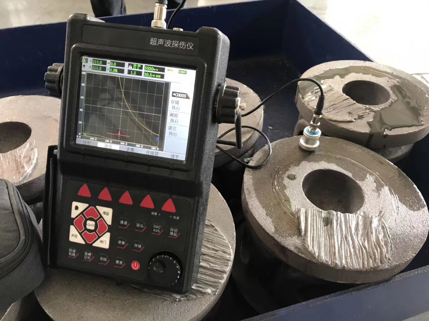 金属钢结构内部缺陷焊缝铸件裂纹气泡孔夹杂沙眼超声波探伤仪