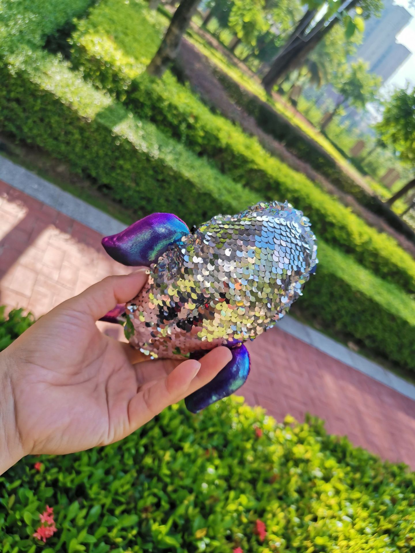 外单尾货亮片鱼鳞片恐龙 鲤鱼多款亮片变色彩色大眼睛公仔