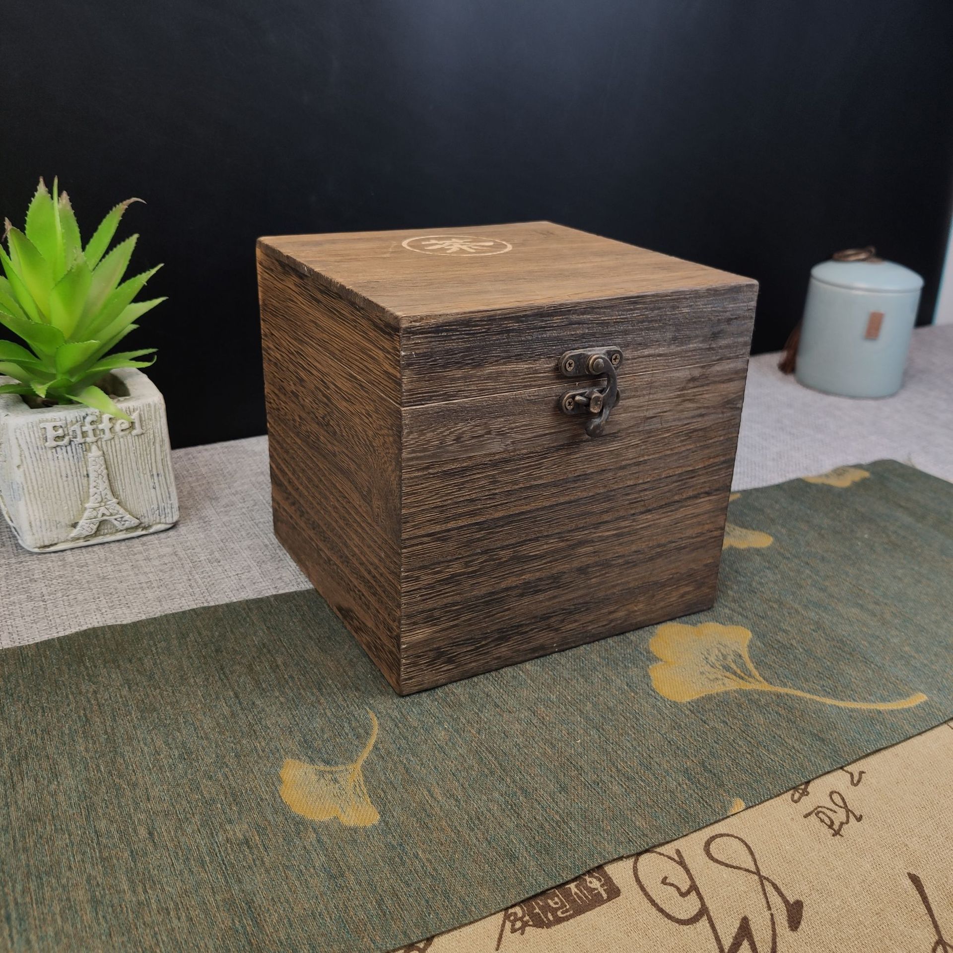 批发复古木盒子茶叶盒木质带锁小箱子实木储物杂物箱烧色木盒子