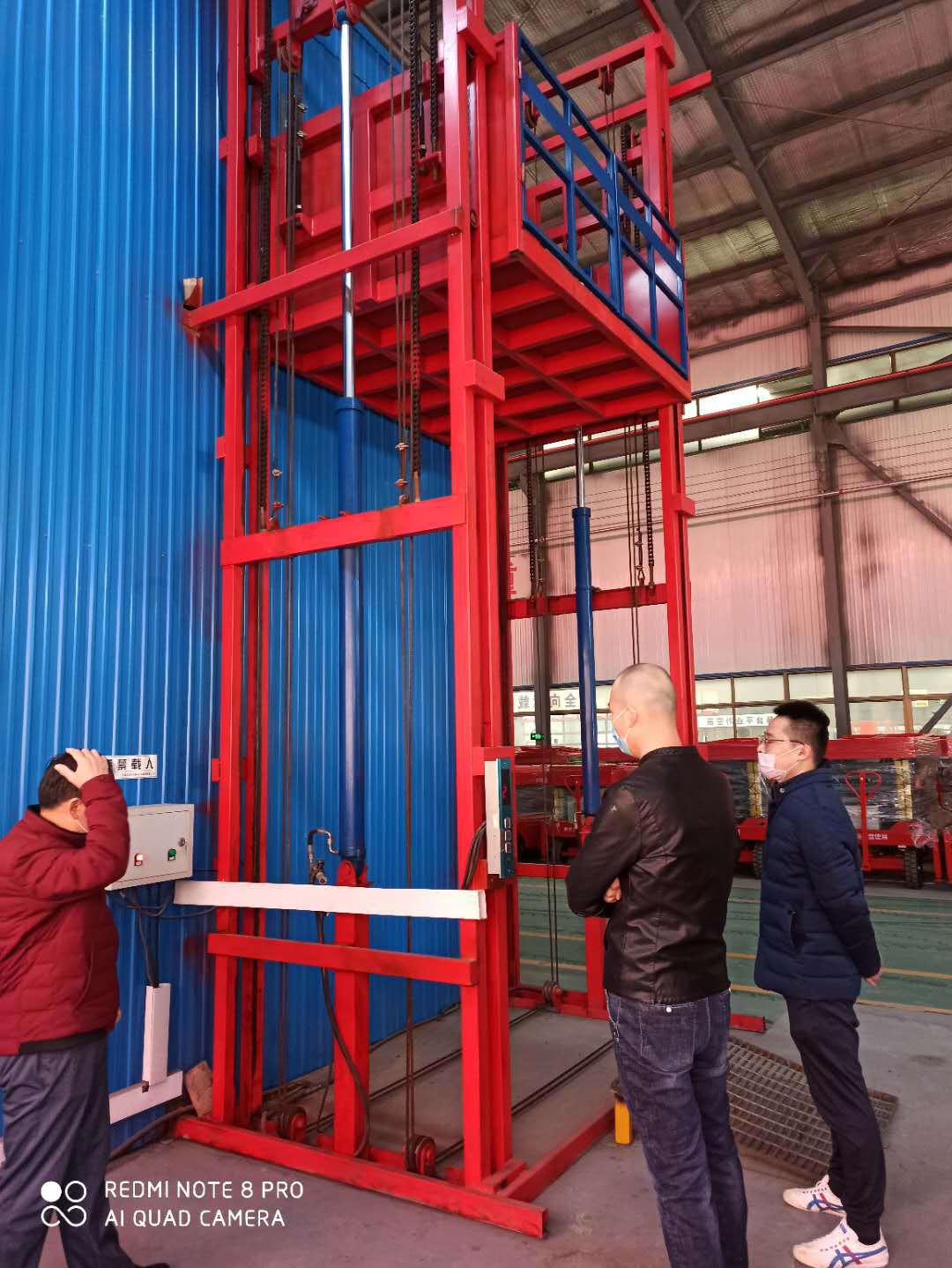 导轨式升降机厂房提升机货梯液压升降平台电动升降机厂家定济南做