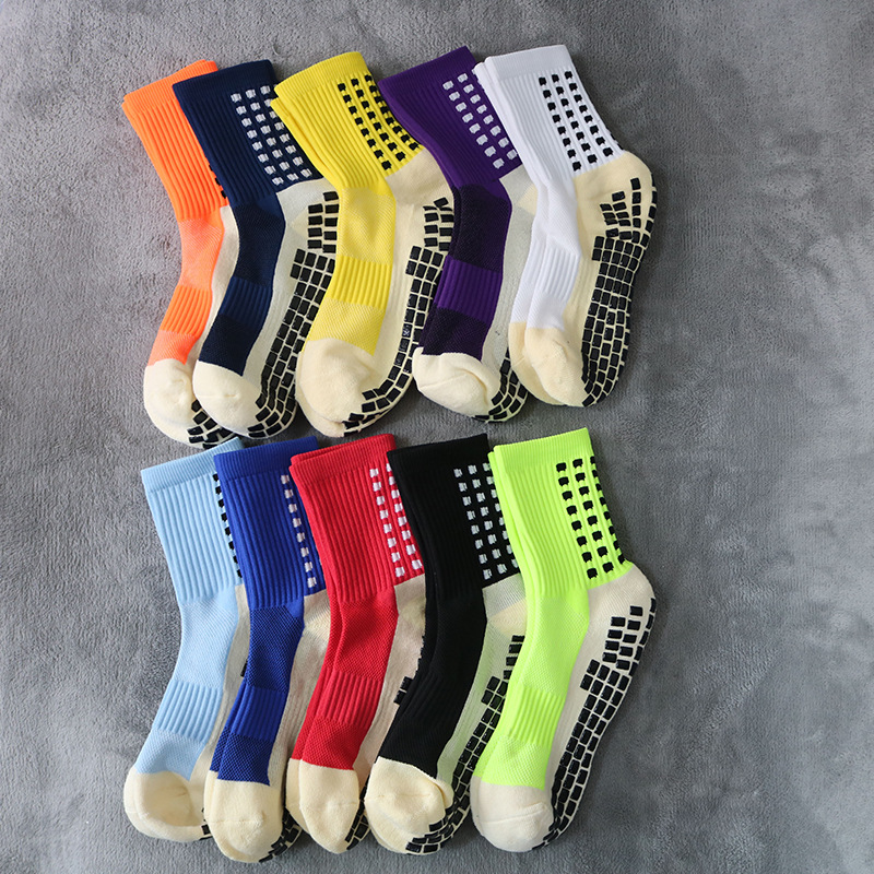 跨境新款足球袜中筒毛巾袜底点胶摩擦方块点胶袜篮球袜