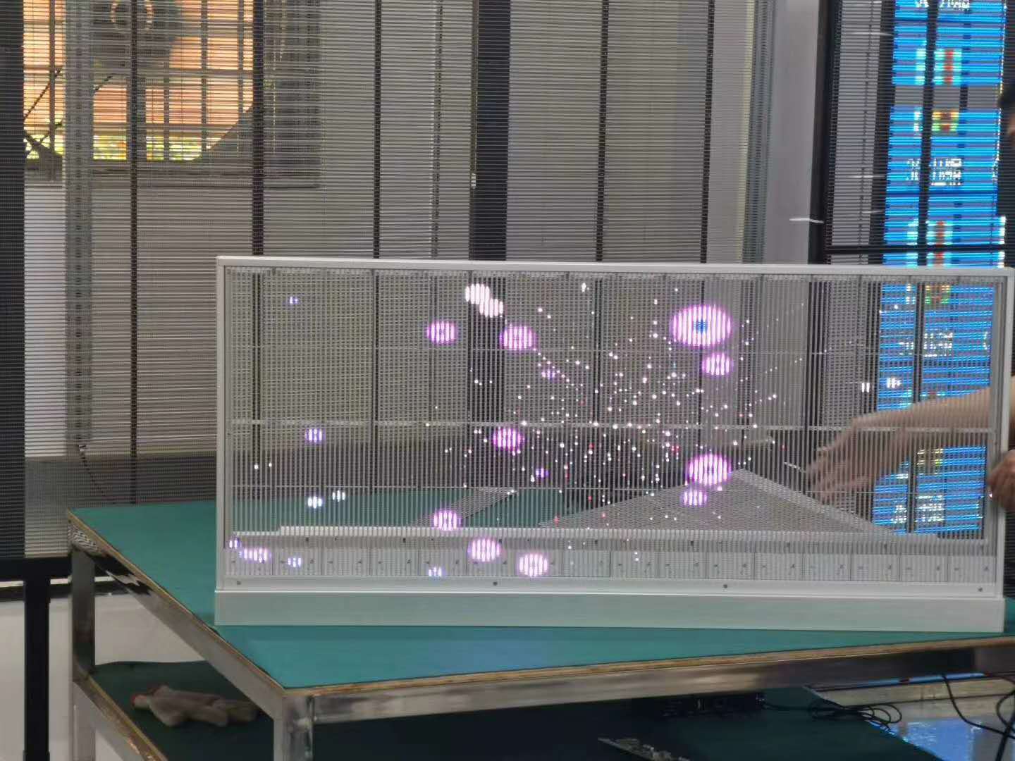 工厂批发 led透明屏 室内透明led显示屏 定制类led透明屏 led屏-阿里