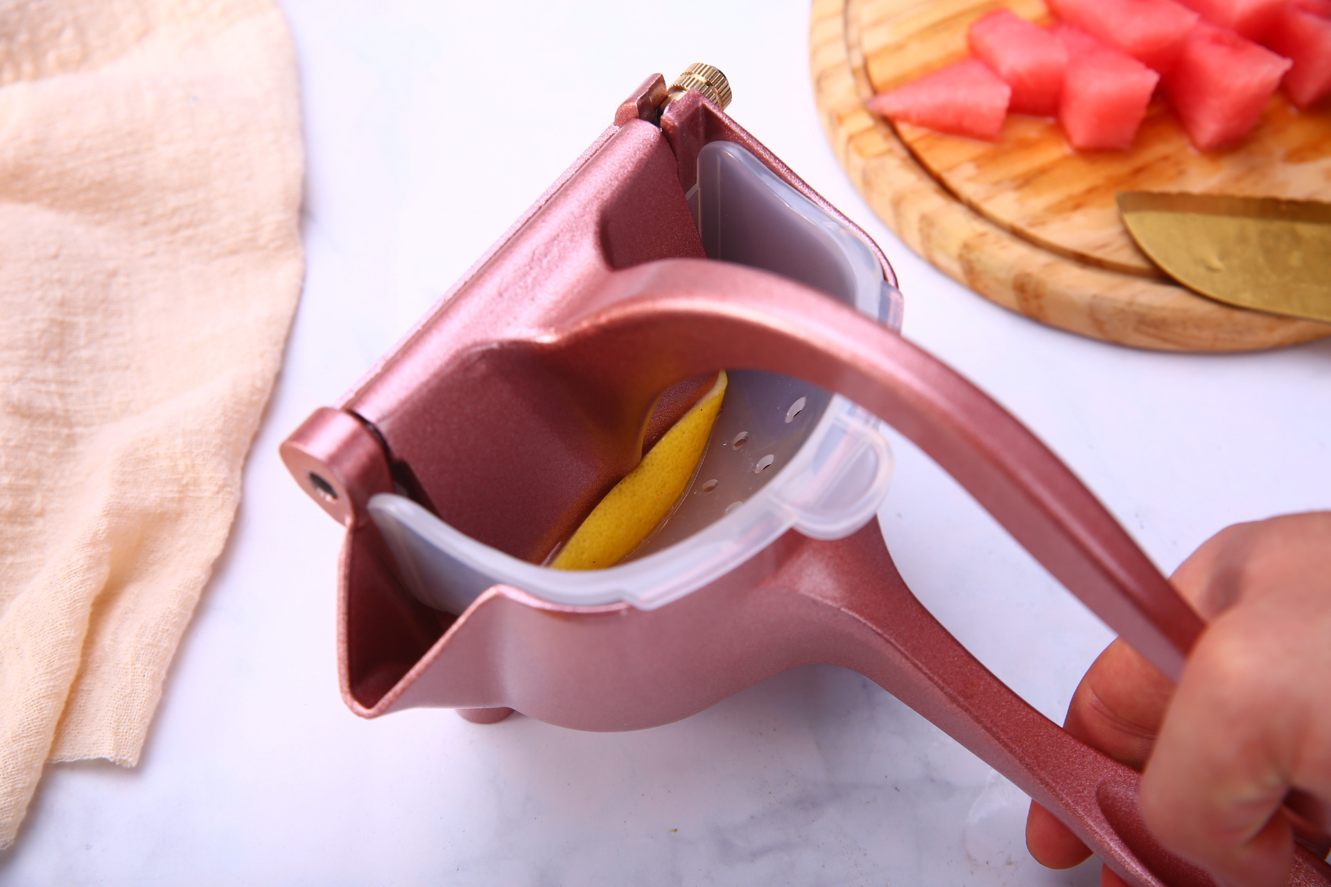 a可拆卸水果手动榨压器现货家用迷你挤压神器柠檬橙汁榨汁机代发