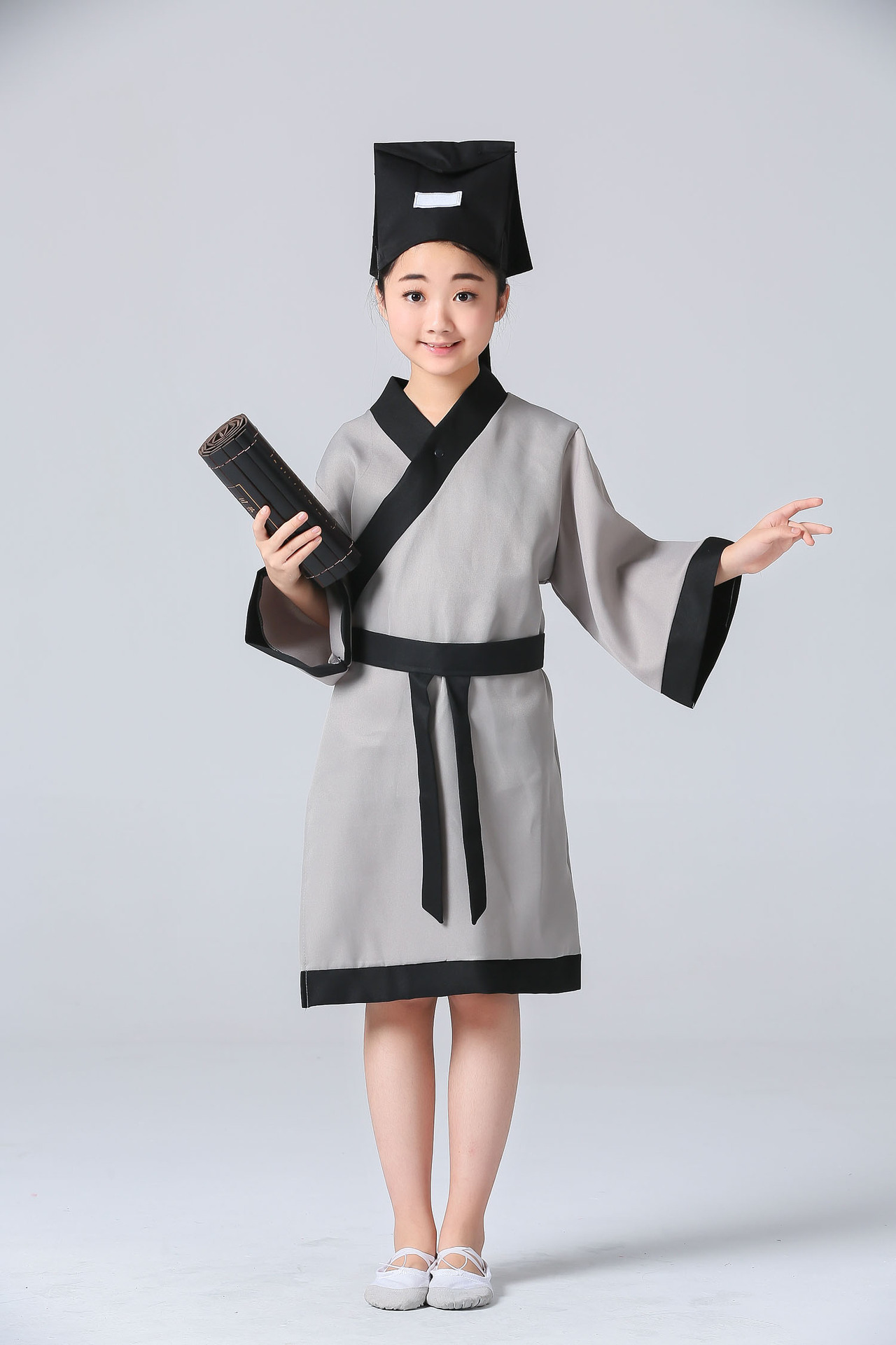 公司曹县贝乐服饰有限公司|4年 |主营产品:演出服;表演服;拉丁服;校服