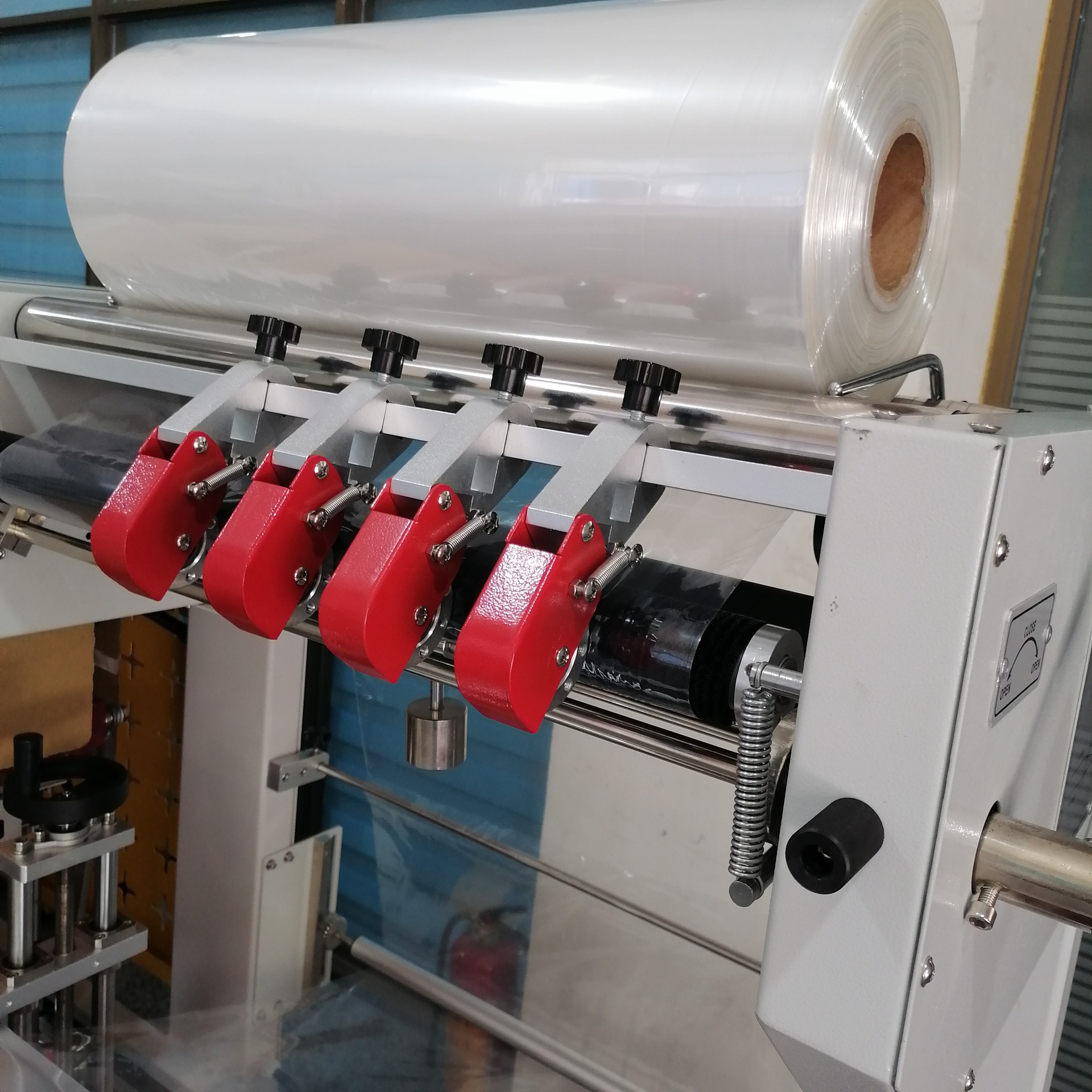 蓝凯pof热收缩膜包装膜化妆品塑封膜封切热收缩包装机用对折膜