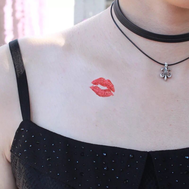 红嘴唇性感口红唇印纹身贴男女个性唯美锁骨ins风纹身贴纸脸贴