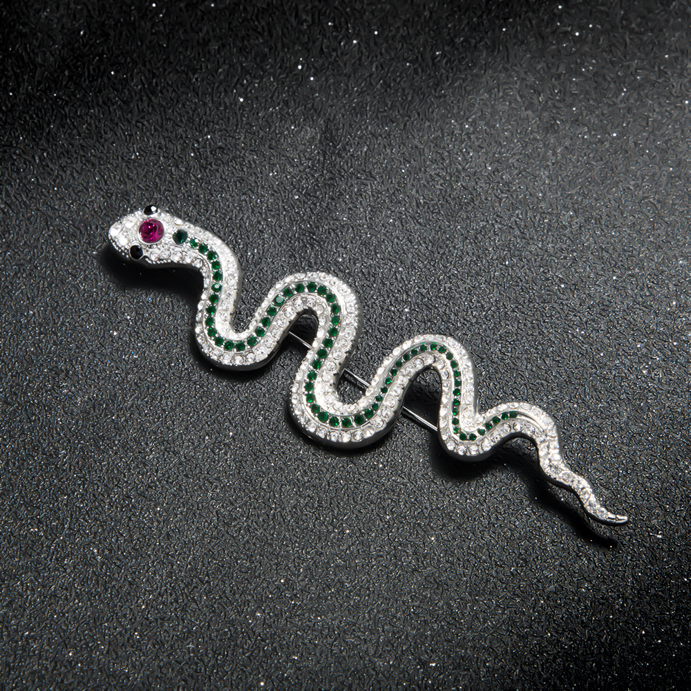网红时尚女生气质个性生肖蛇胸针女生礼物跨境电商ins亚马逊新款