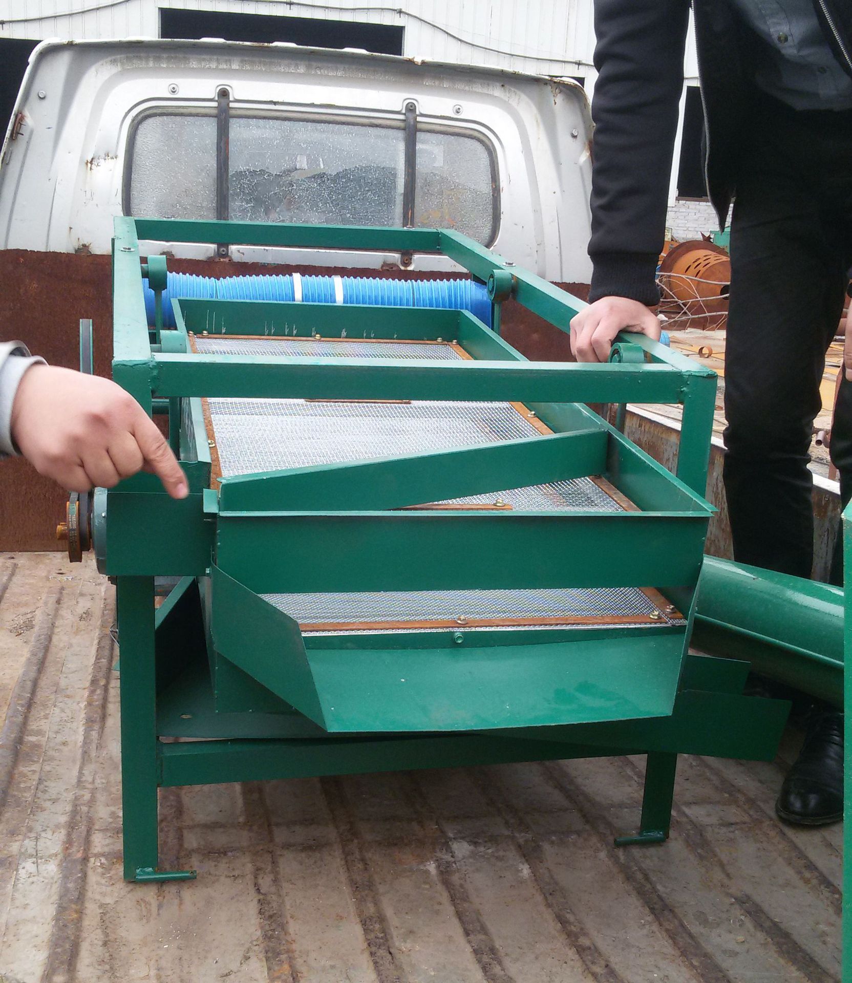 直销 单相电粮食振动筛 黄豆粉末玉米筛分机 家用小型筛选机价格