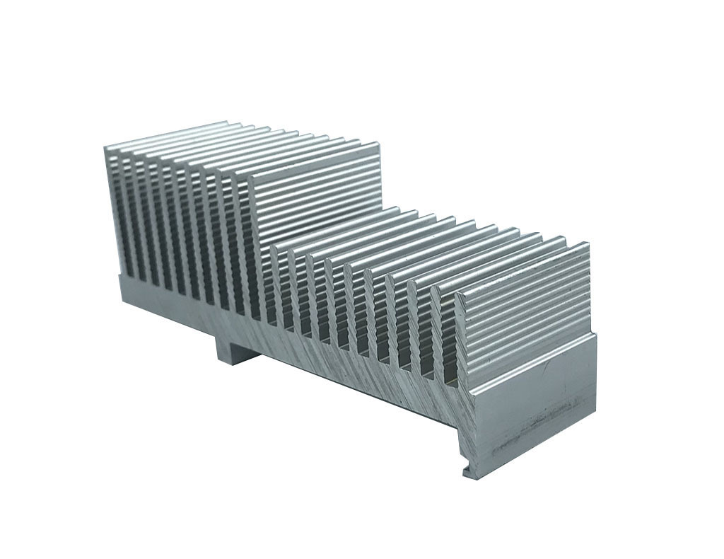 6063铝合金型材散热器cnc加工开孔路灯模组密齿散热片形状可定制