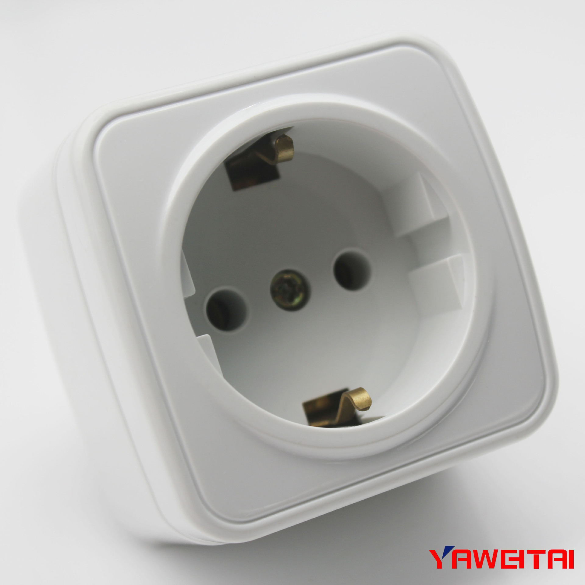 厂家供应 俄式schuko墙壁插座 德标明装一孔墙壁插座