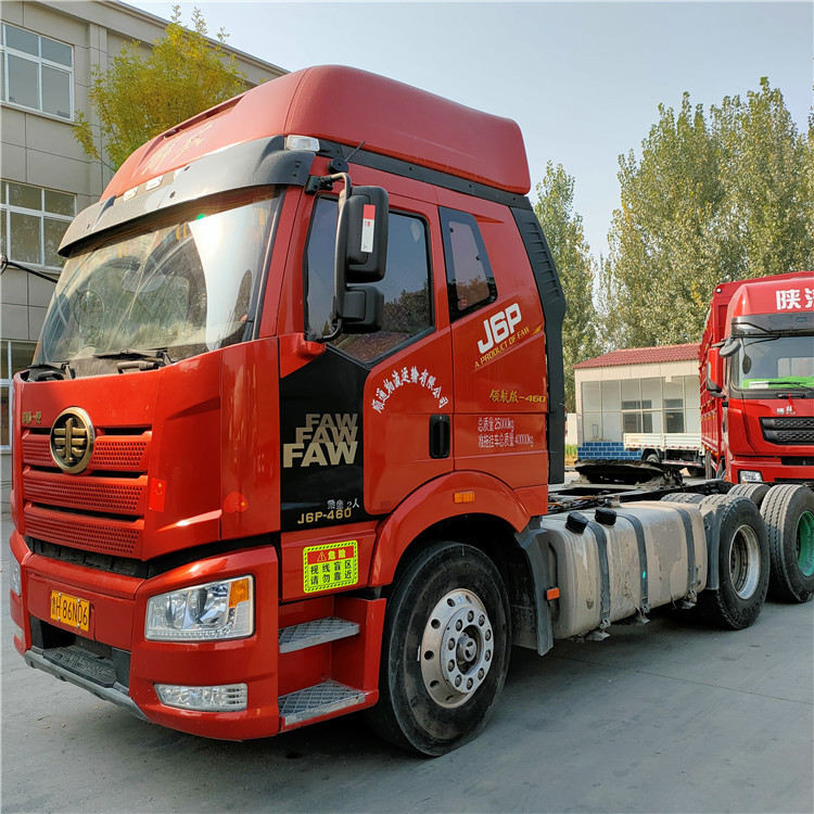 转让2手半挂牵引车 双驱牵引车头 j6解放牵引半挂车头 可分期