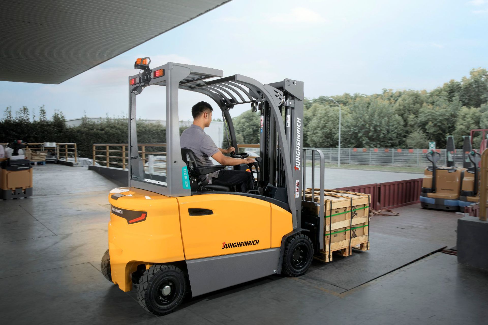 德国永恒力efg bb/bc电动叉车1.6/2t电动平衡重叉车四轮电动叉车