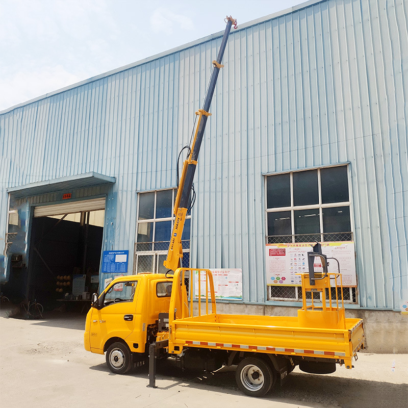 小型吊装运1.8吨起重机 国六蓝牌微卡车载式折臂液压小吊机