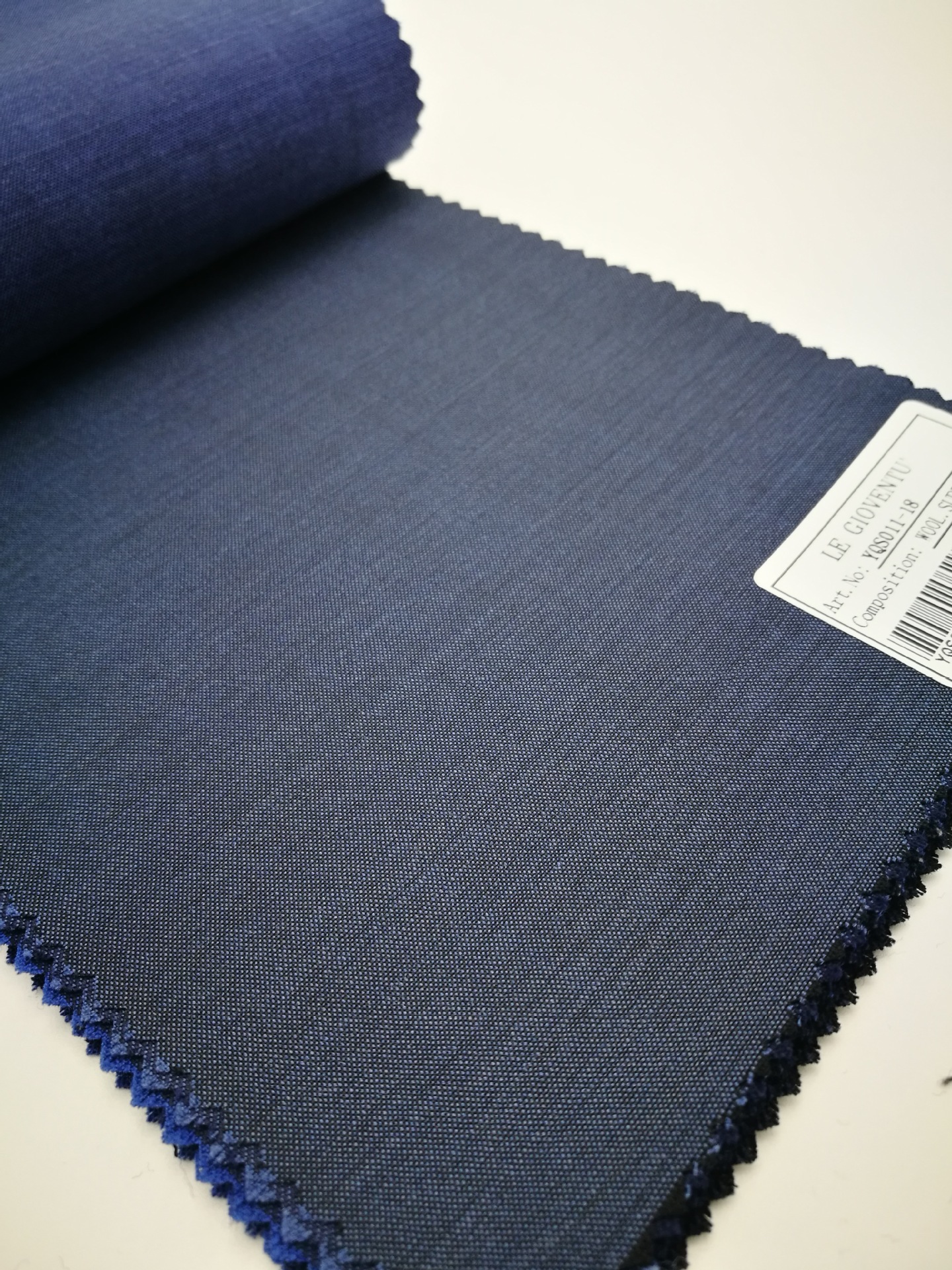 雅戈尔男装时尚精品全羊毛薄花呢现货批量面料 202247-a1