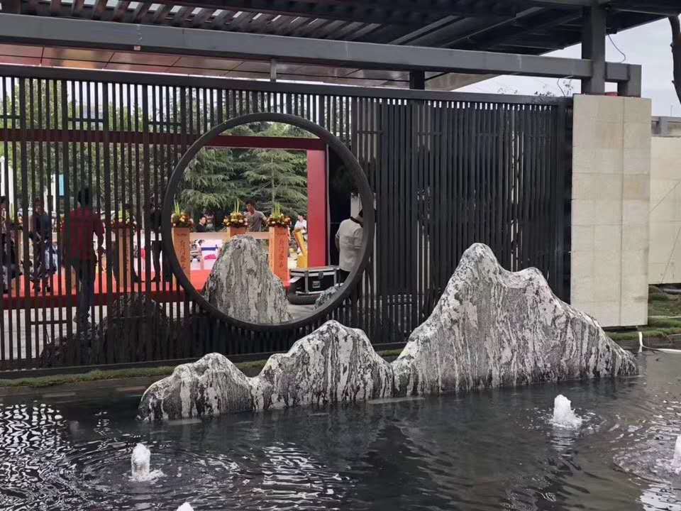 雪浪石假山石流水石 大型观赏假山石 青色千层石 吸水石假山盆景