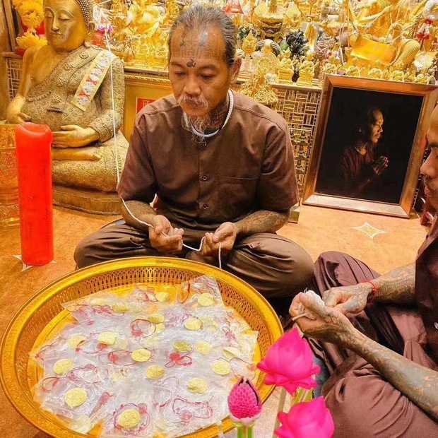 泰国阿赞佑破太岁化太岁补财库金叶子红绳手链转运招财娜扎同款