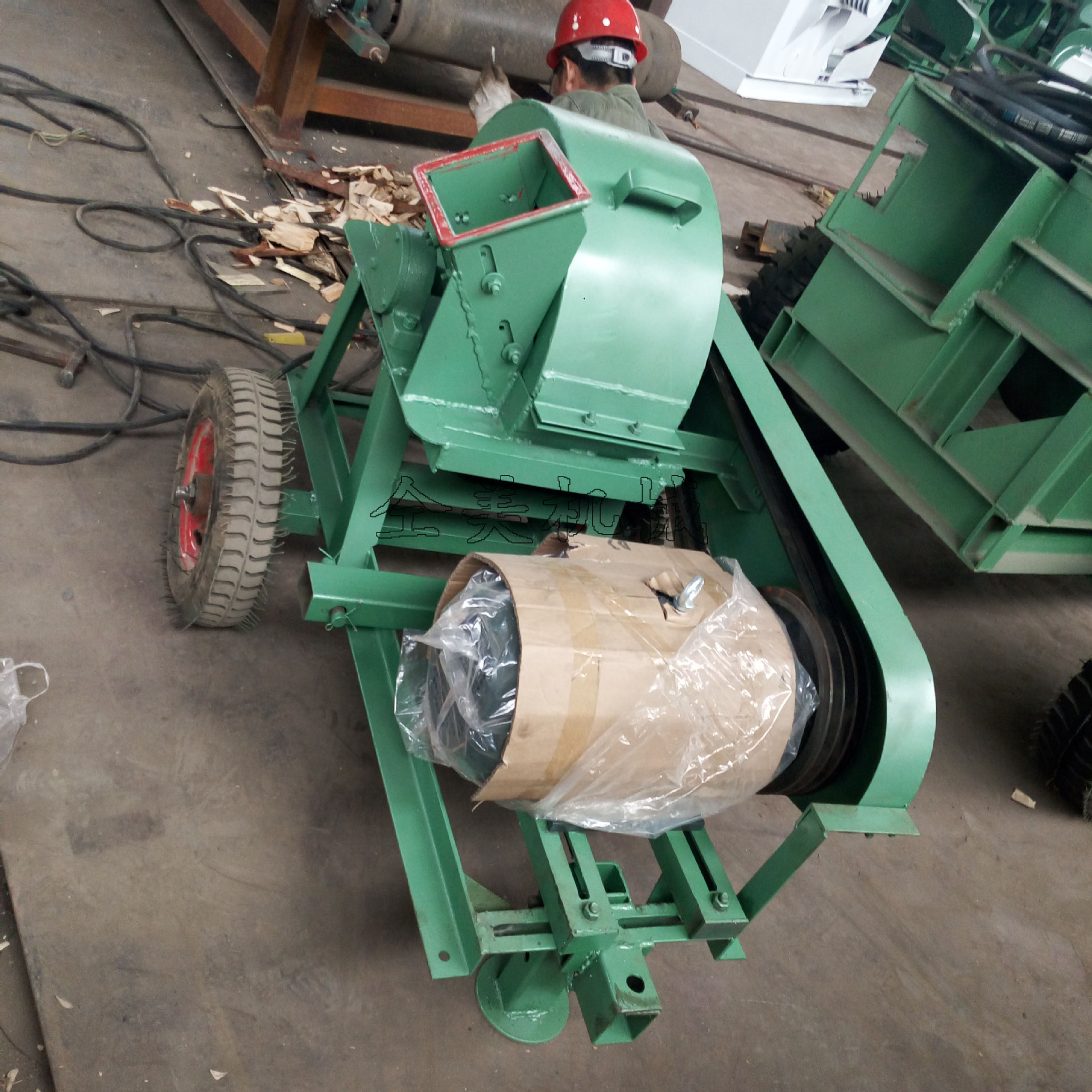 定做柴油木材加工切片机 双进料口菇木粉碎机 干湿用木材粉碎机