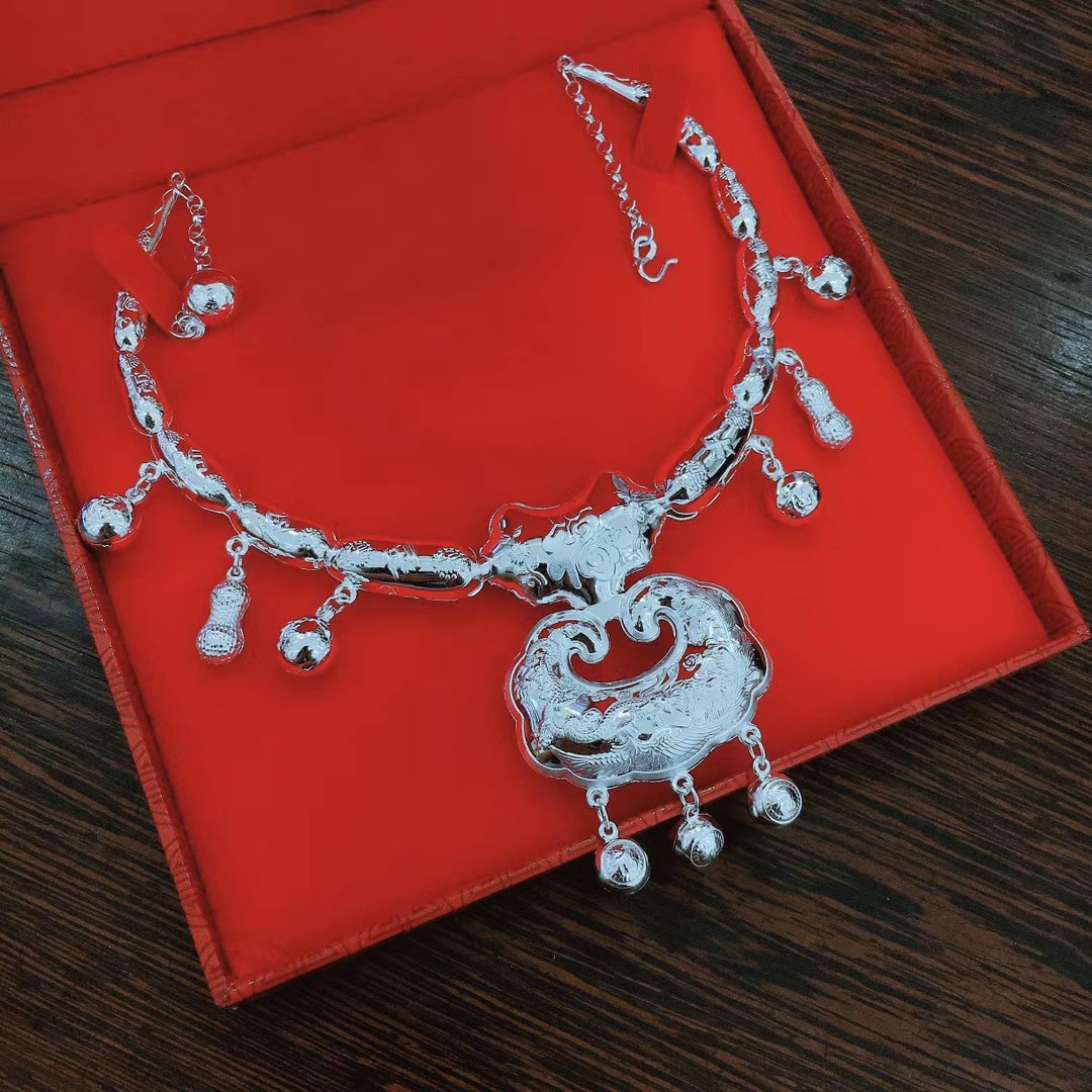 精工足银999宝宝项圈小孩满月周岁生日送礼纯银套锁鲤鱼颈圈批发