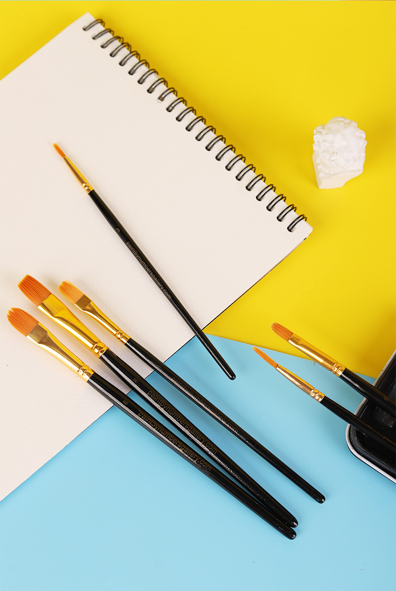 厂家直销优质尼龙毛油画笔10支套装绘画笔刷黑色木杆油画笔套装