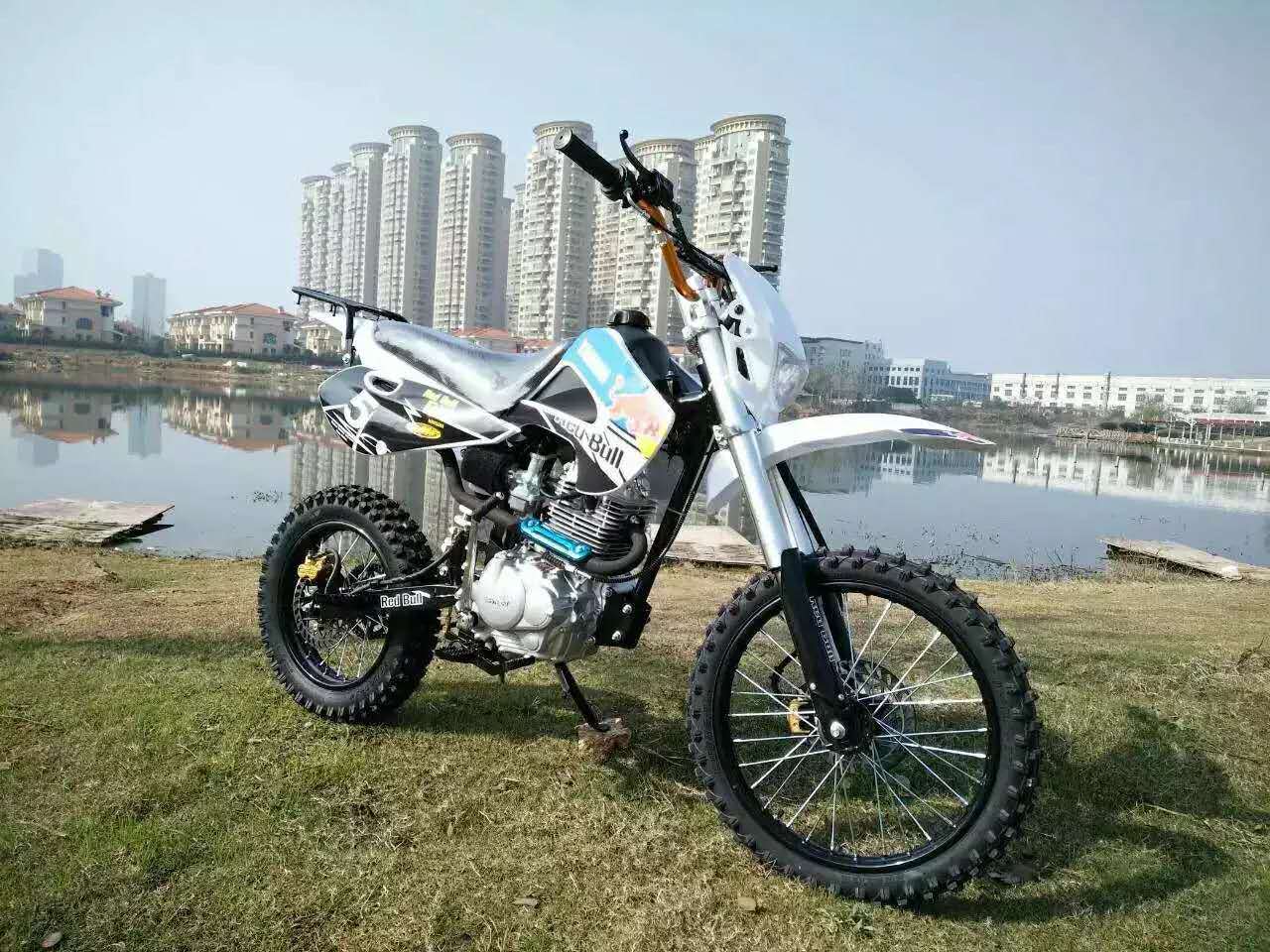 川崎款150cc动力越野摩托车 场地山地车 赛摩越野车