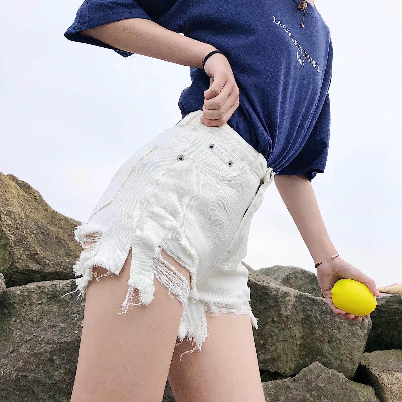 欧美街拍风屁股大破洞侧开叉毛边中高腰牛仔短裤 2019夏季女热裤