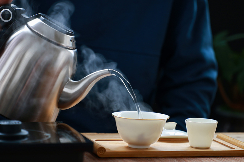 茶至尊q88 全自动上水电热烧水壶智能翻盖电茶炉 20x37电磁炉套装