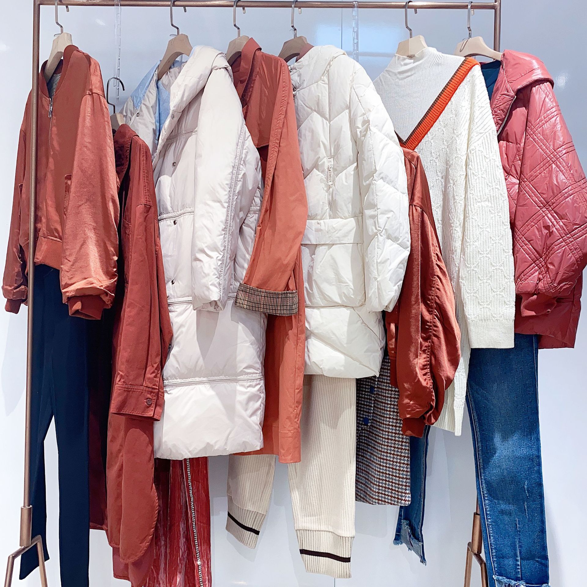 品牌女装换季清仓