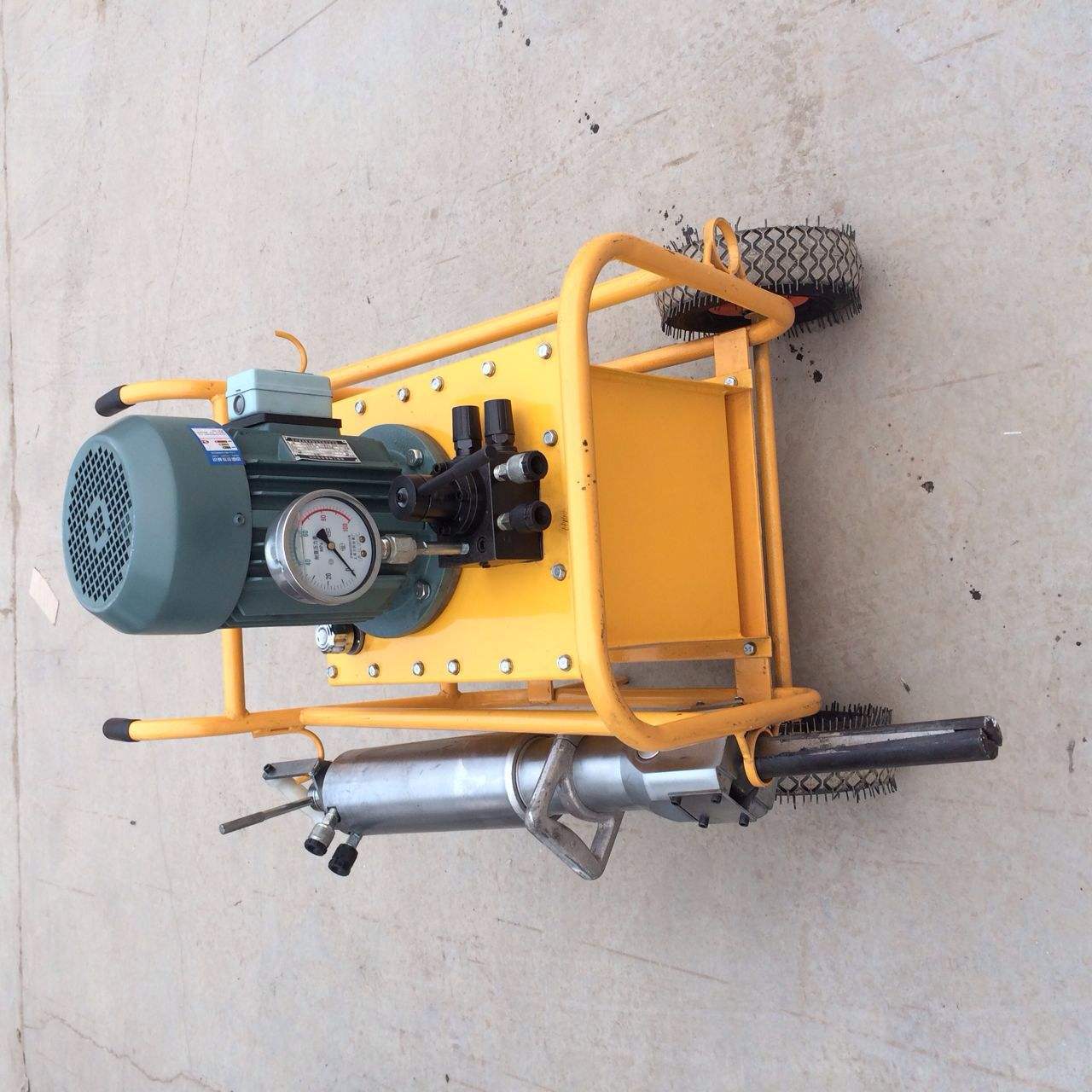 现货矿山用液压岩石劈裂机隧道石场开采劈裂机石头分裂机