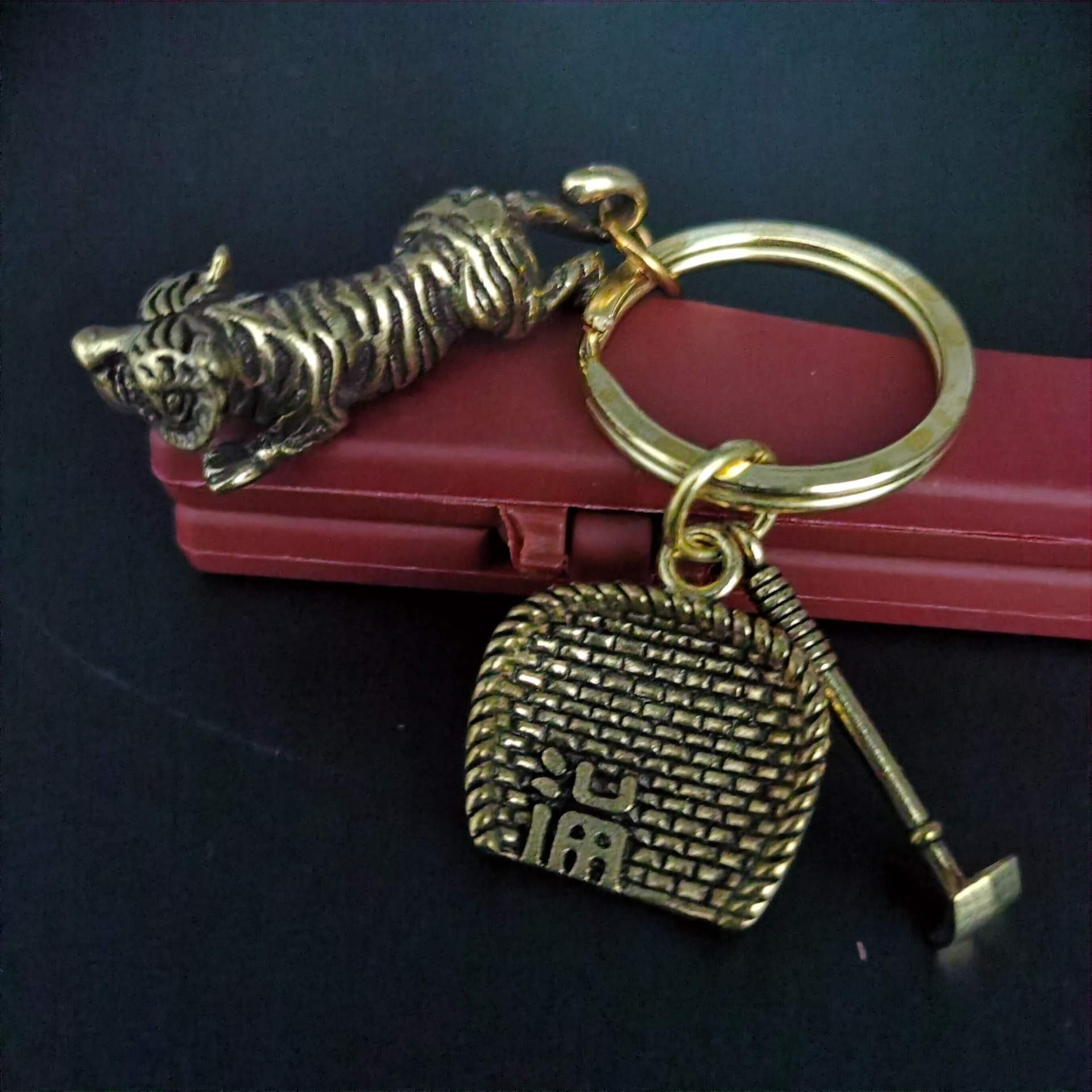 网红现货手工黄铜葫芦簸箕锄头金属挂件中国风簸箕犁耙汽车钥匙扣