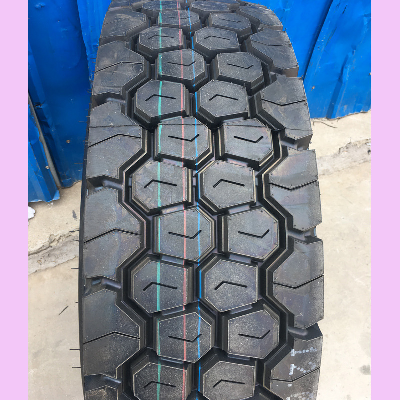 汽车轮胎1200r20固德威奔纳斯1100r20足球矿山载重全钢丝轮胎