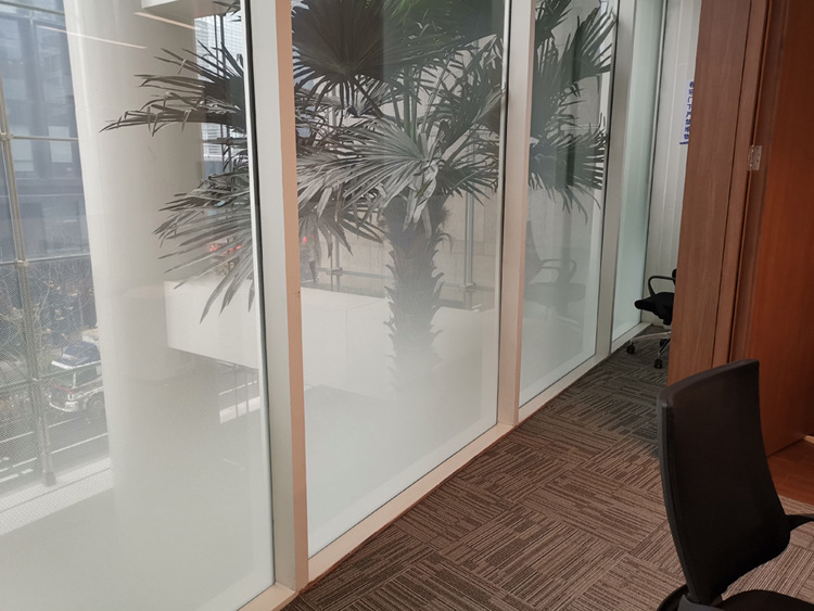 单向圆点雾纱渐变膜办公室隔断磨砂渐变装饰膜透光半透明玻璃贴纸