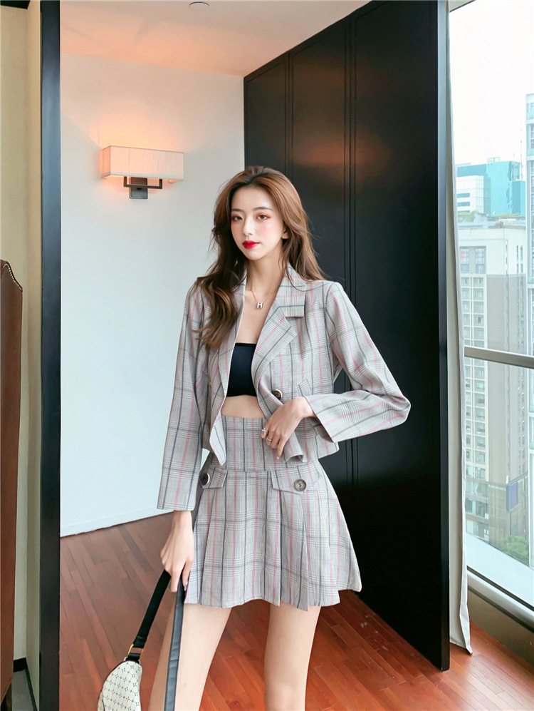 小西装套装女时尚洋气韩版百褶短裙子两件套西服气质炸街搭配显高