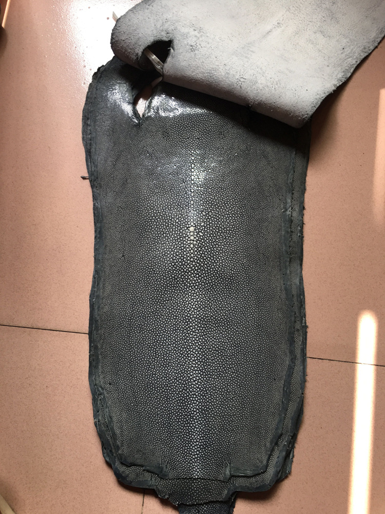 珍珠鱼皮手工diy皮料全磨面皮料整张皮料魔鬼鱼皮