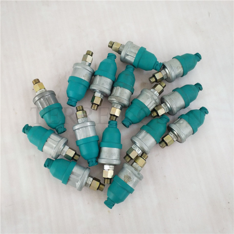 供应terex parts 特雷克斯原厂矿车配件tr100 15505596压力开关