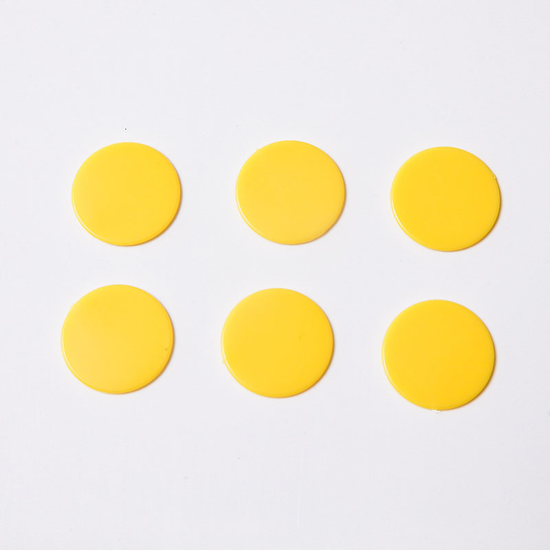 厂家创意彩色实色小圆片 塑料玩具筹码圆牌各种游戏积分币