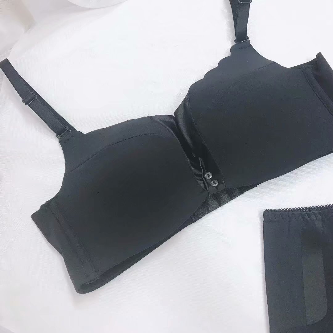 2020秋冬新品121性感光面文胸无钢圈 聚拢无痕上薄下厚女士内衣罩