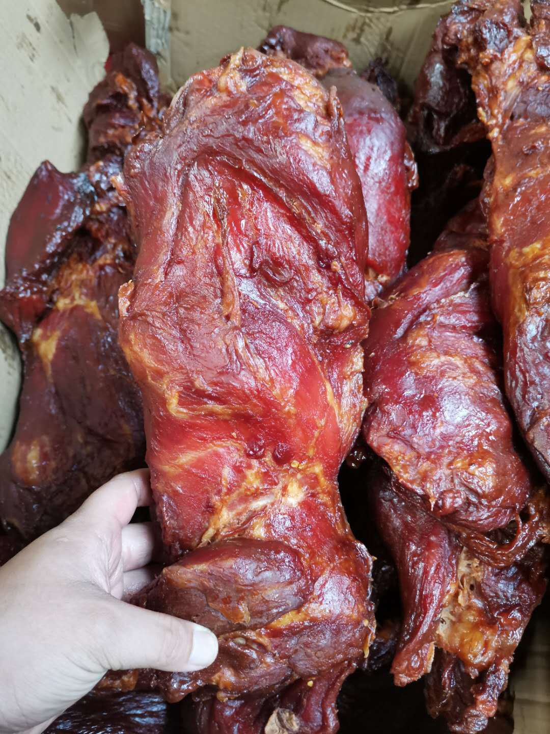 酱香大块肉 2020年麻辣五香大块肉地摊展会热卖产品烟熏大块肉