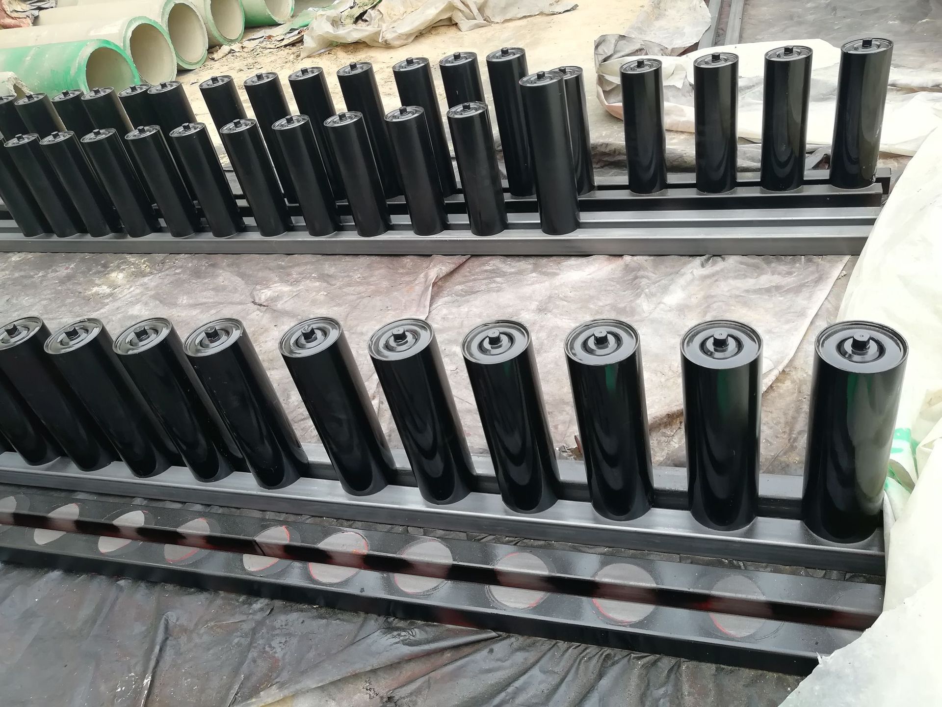 橡胶吊挂托辊组矿用槽型三联托辊 三连托辊承载铁托辊组