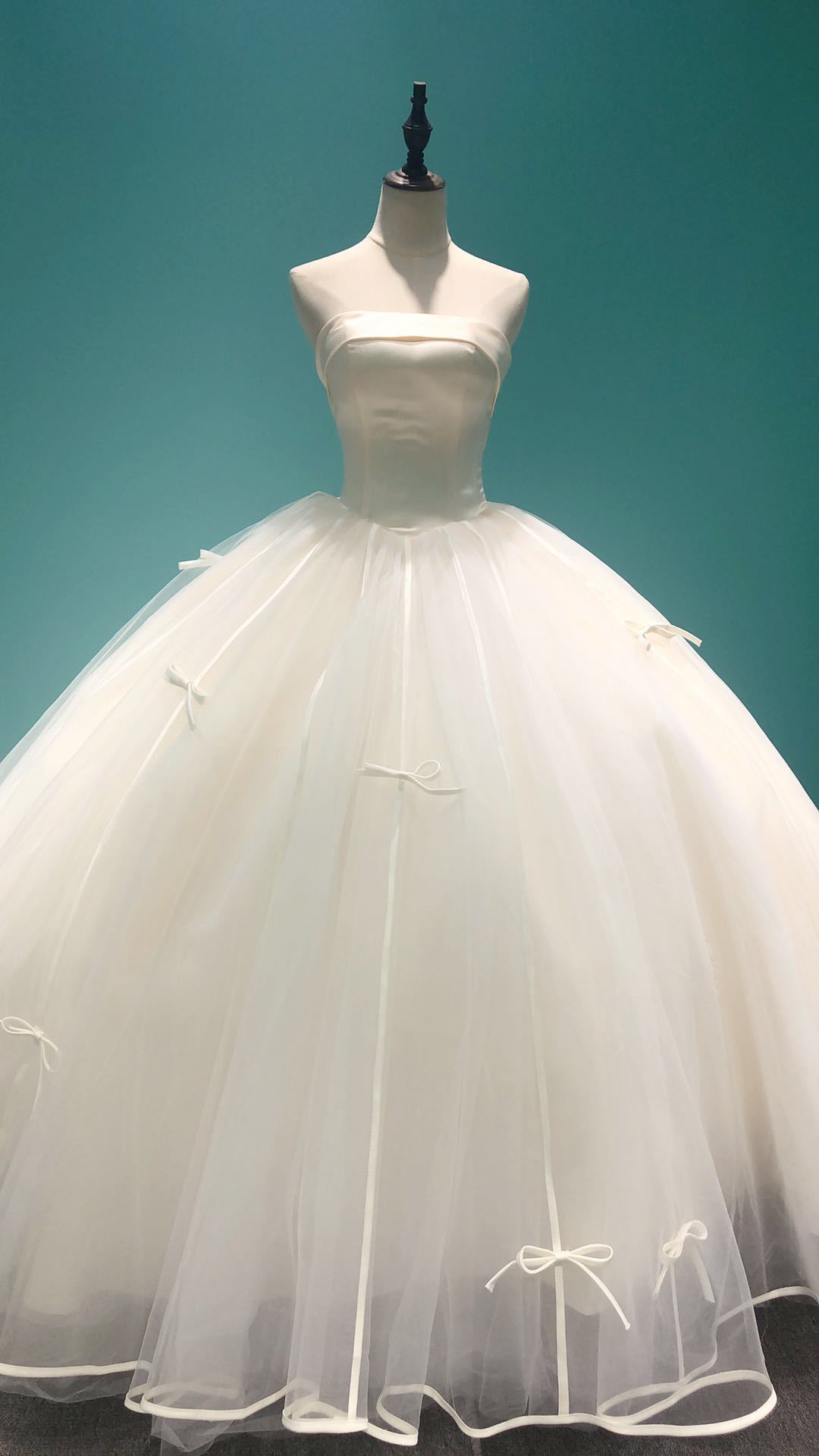 奢华2020新款夏抹胸缎面显瘦超仙森系气质修身抖音同款新娘主婚纱