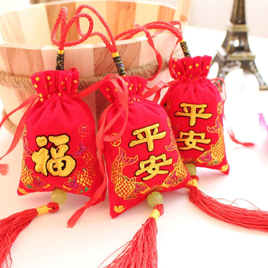 热卖驱蚊防虫香囊福袋荷包红色绒布空袋子项链男女挂脖香包香火袋