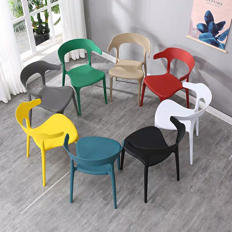 塑料餐椅休闲简约时尚现代北欧牛角椅咖啡店学校工程配套组合桌椅