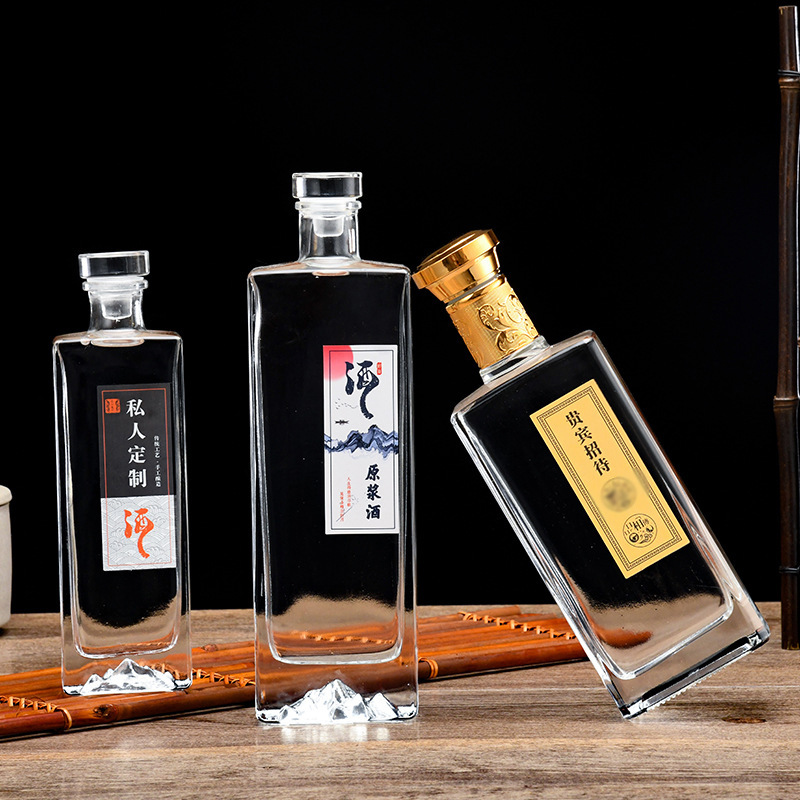 工厂批发玻璃酒瓶晶白料白酒瓶一斤装酒瓶空酒瓶酒标定制包装