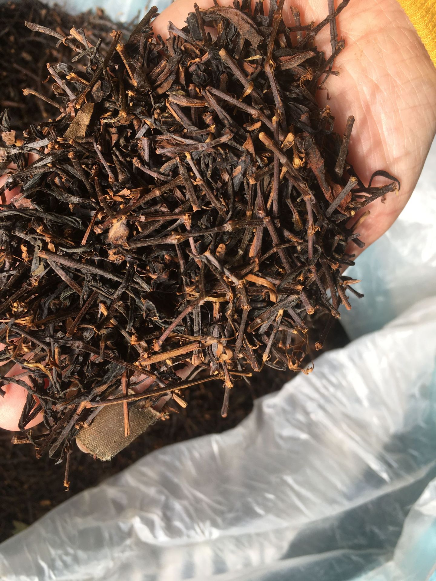 茶厂批发红茶碎红茶梗茶叶蛋用红茶头去味吸味茶梗