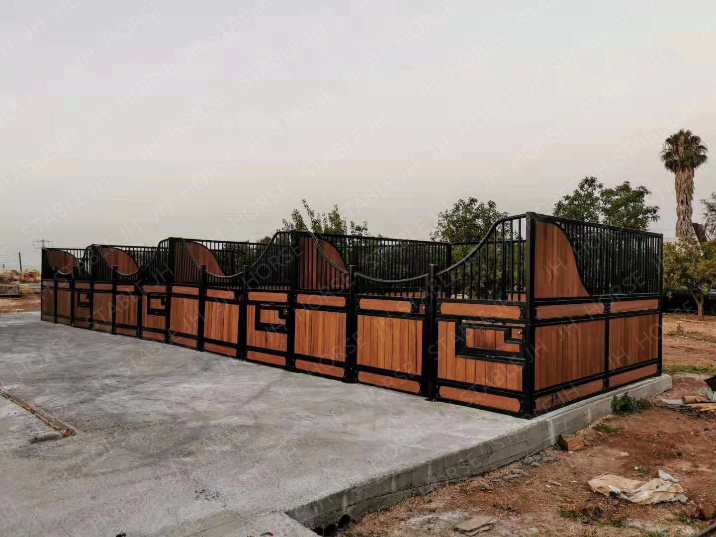 凡泰高档室内热镀锌马厩 马房门 环保 竹板防腐